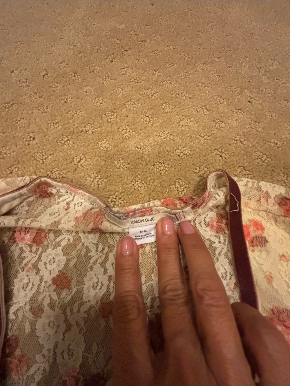 Kimchi Blue Lace Floral Tank Top - Cream & Pink Sz M - Picture 1 of 4